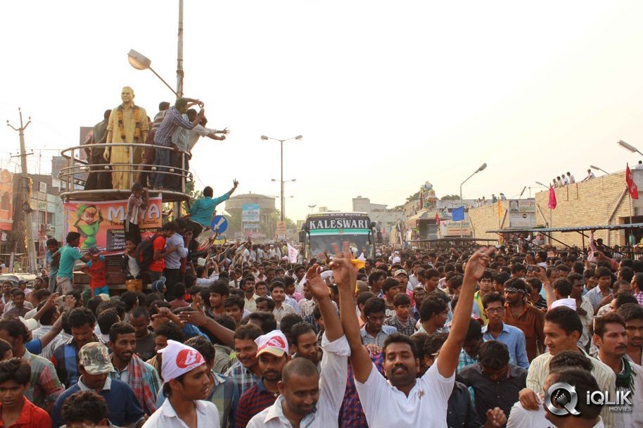 Legend-Movie-Team-Success-Tour